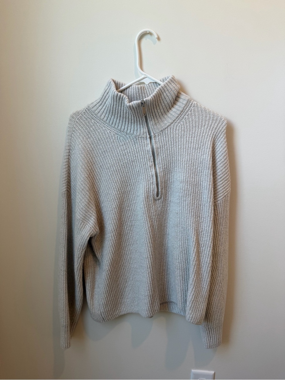 Old Navy Light Gray Ribbed Half-Zip Turtleneck Sweater